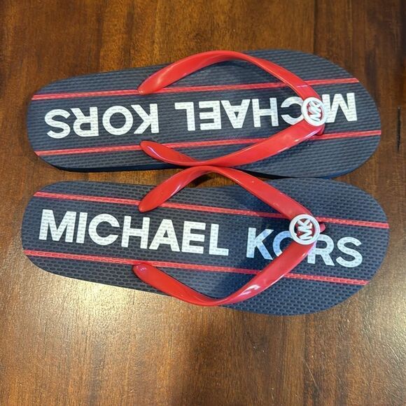 Michael Kors Jet Set Rubber Flip Flops Women’s size 8 NWOT - Picture 3 of 4